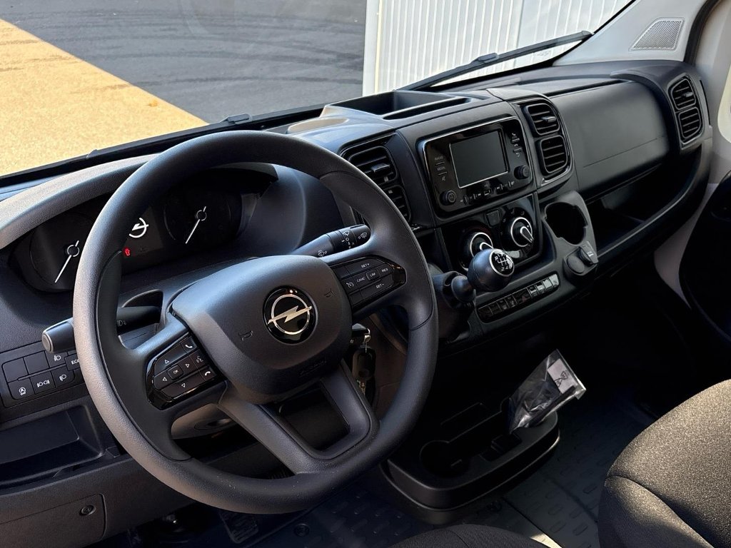 Opel Movano