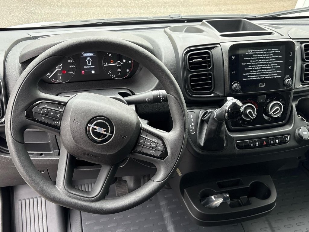 Opel Movano