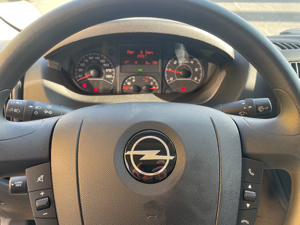 Opel Movano