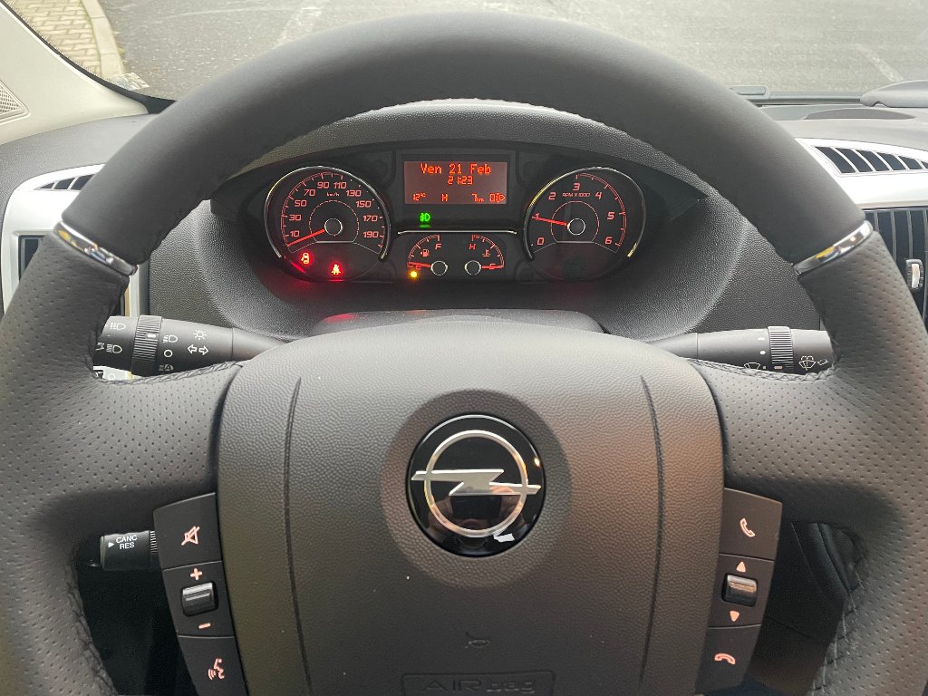 Opel Movano